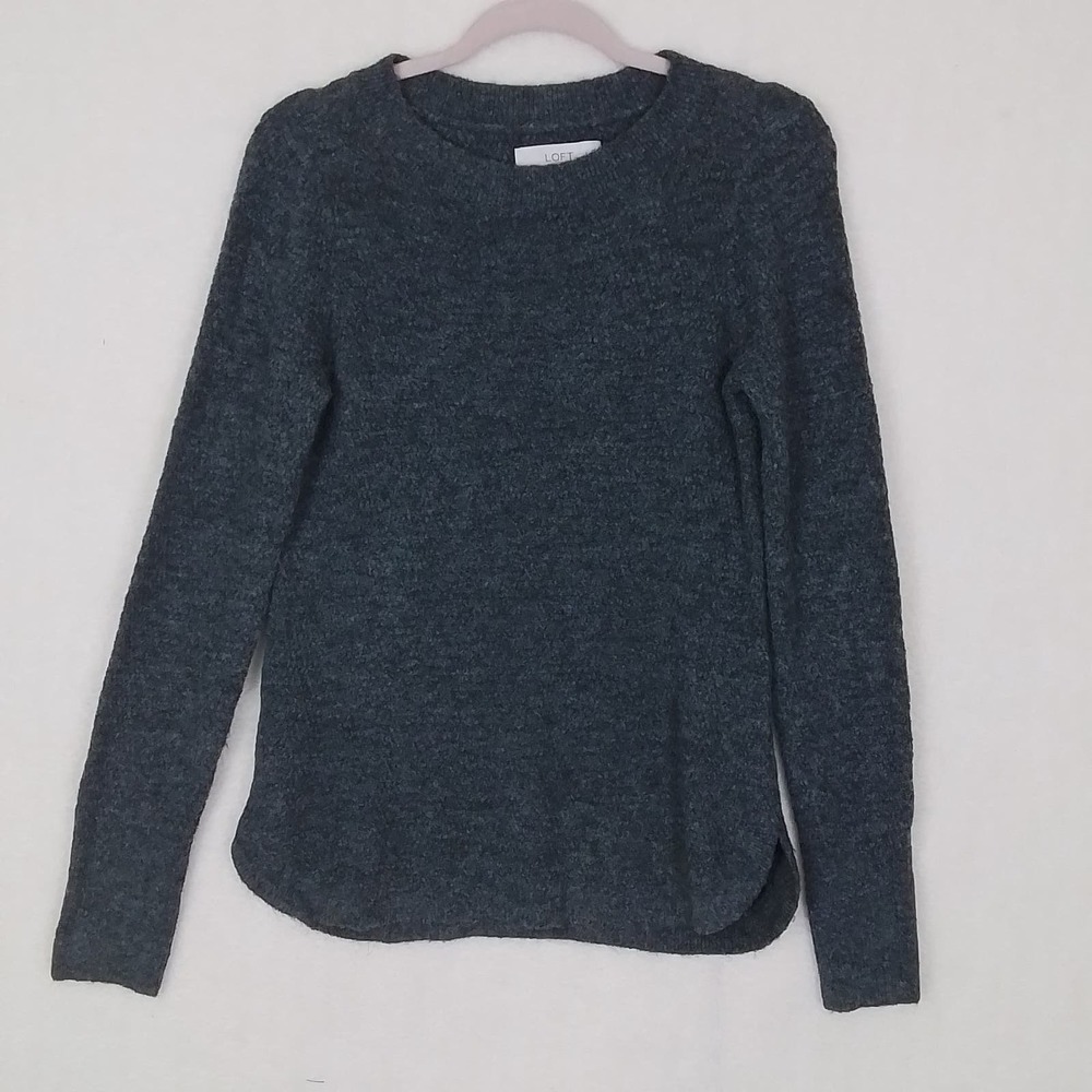 LOFT Relaxed Fit Sweater Size S Gray Boat Neck Long‎ Sleeve